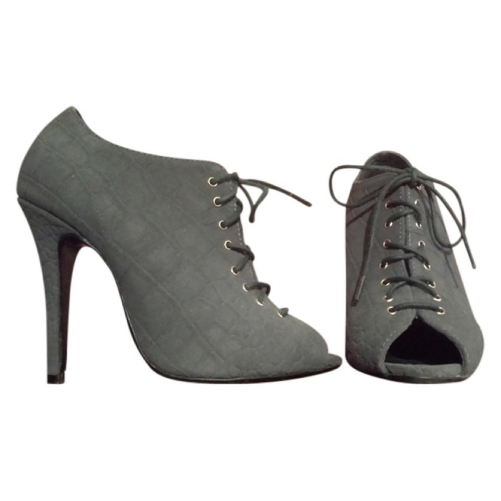 Colin Stuart Gray Croc Booties